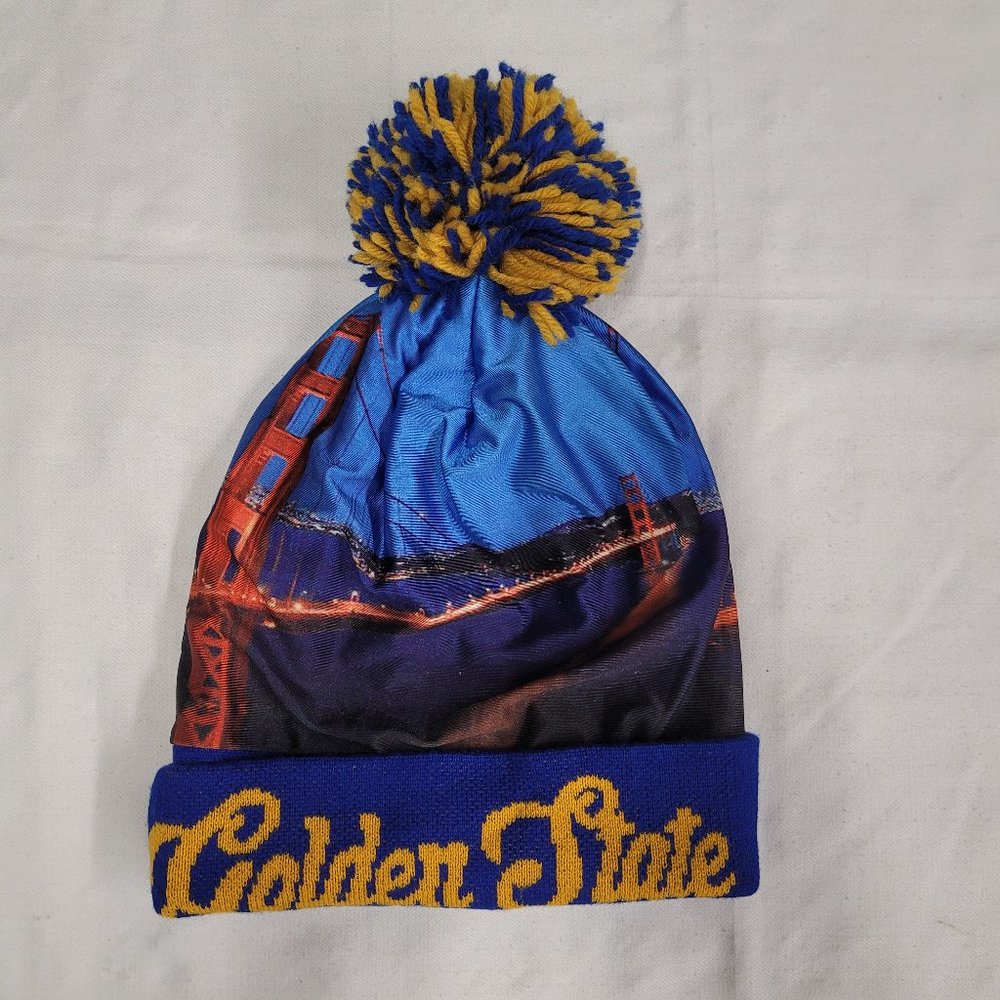 Golden State Pom Beanie Leader of the Game blue bay area